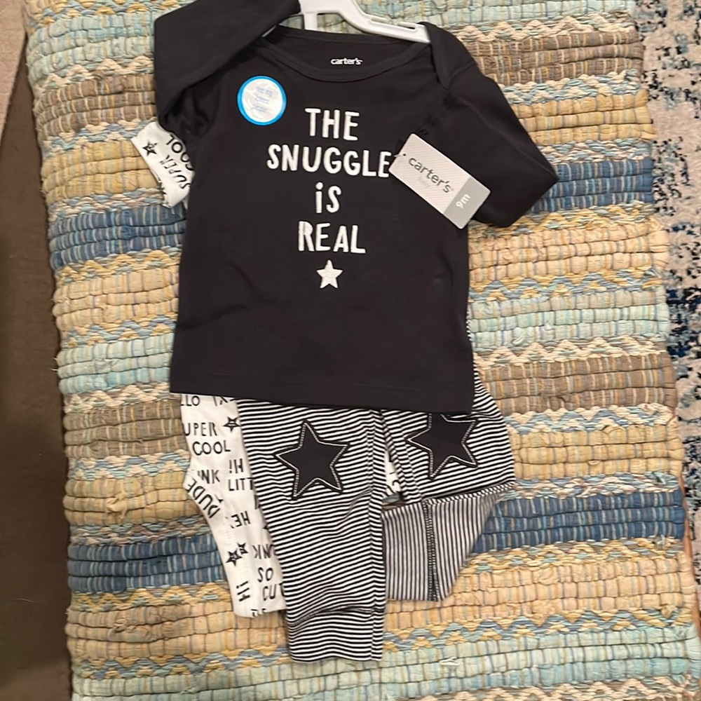 3 piece Carter’s set, indie, long pants, long sleeve T-shirt. Dark navy color.